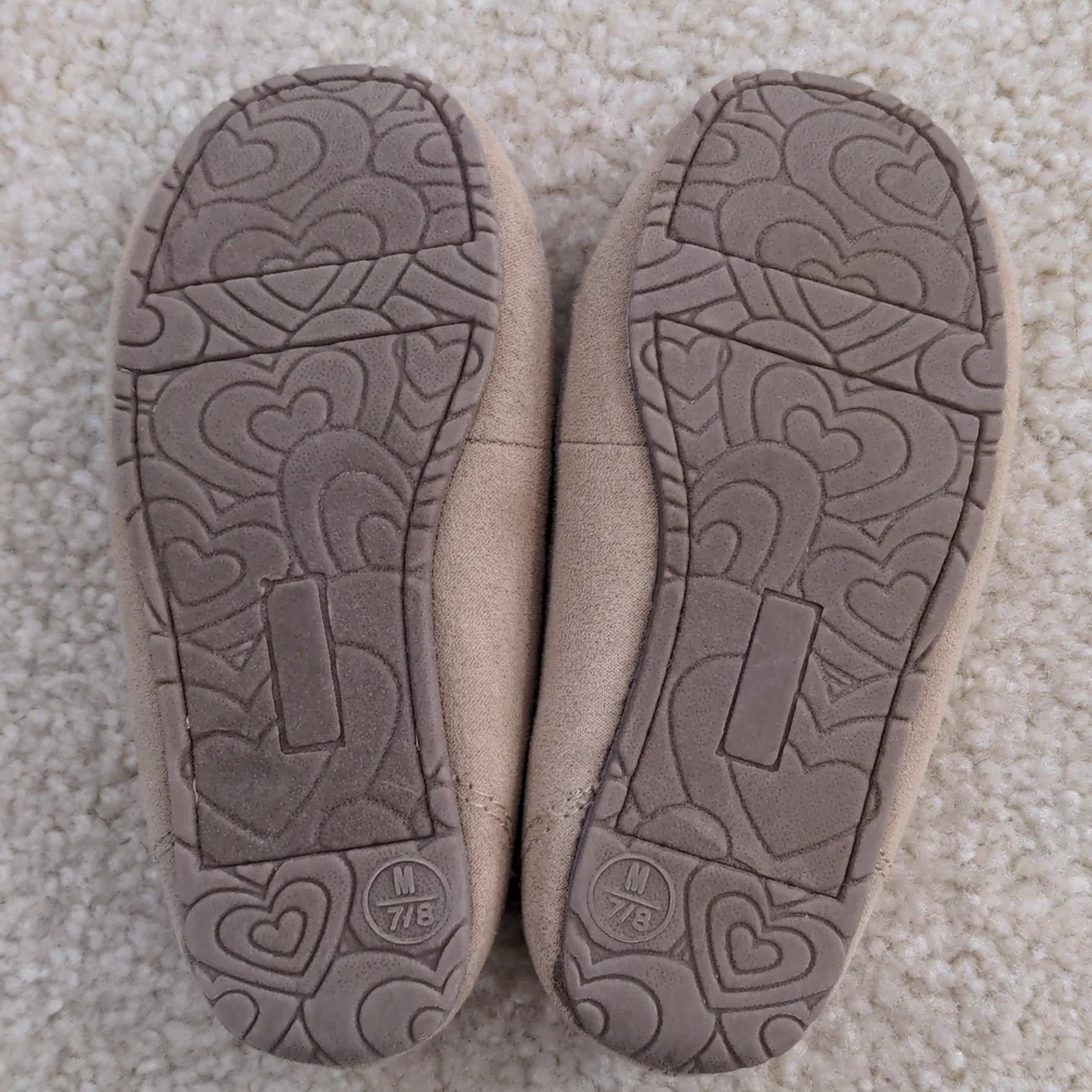 Toddler Girls Moccasin Slippers (Size 7/8)